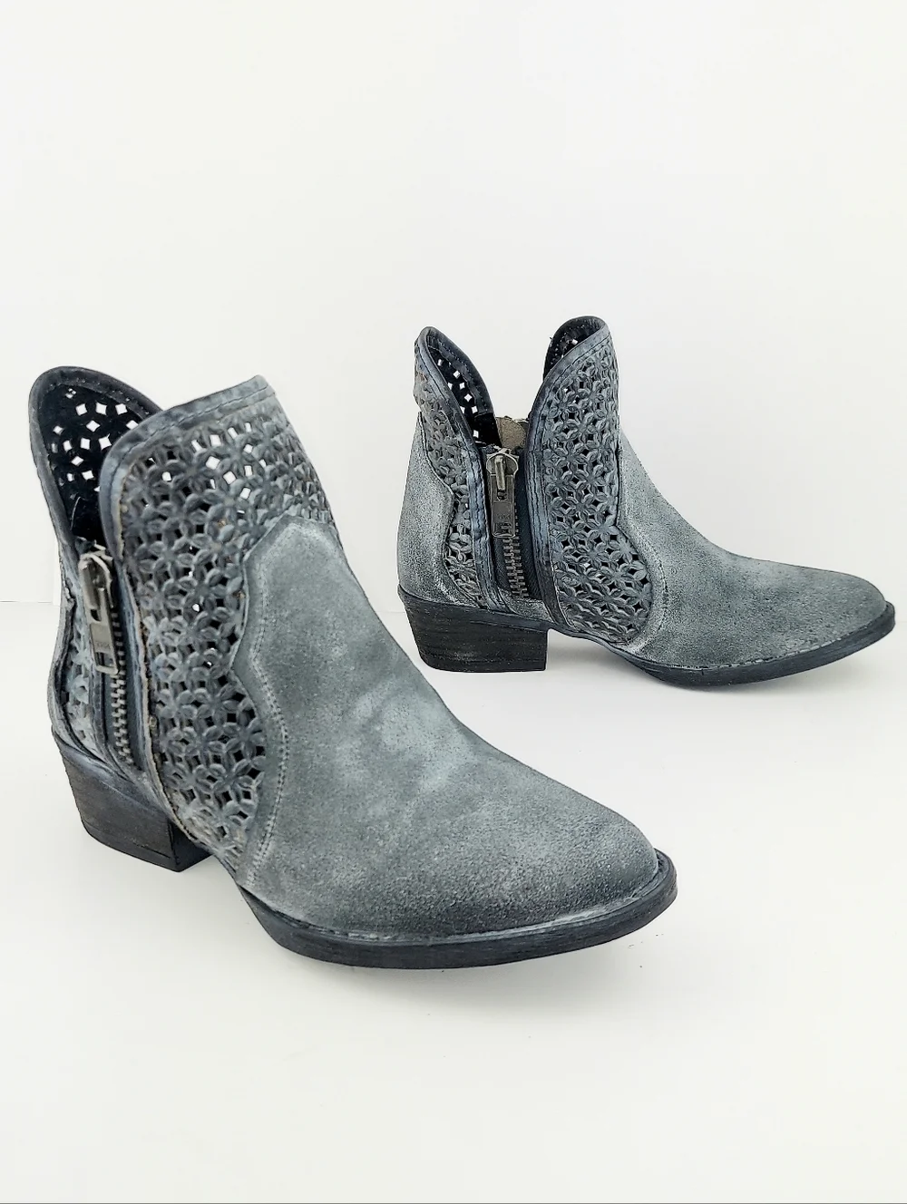 Corral Circle G Gray Distressed Cutout Ankle Booties NWOT - Picture 2 of 11